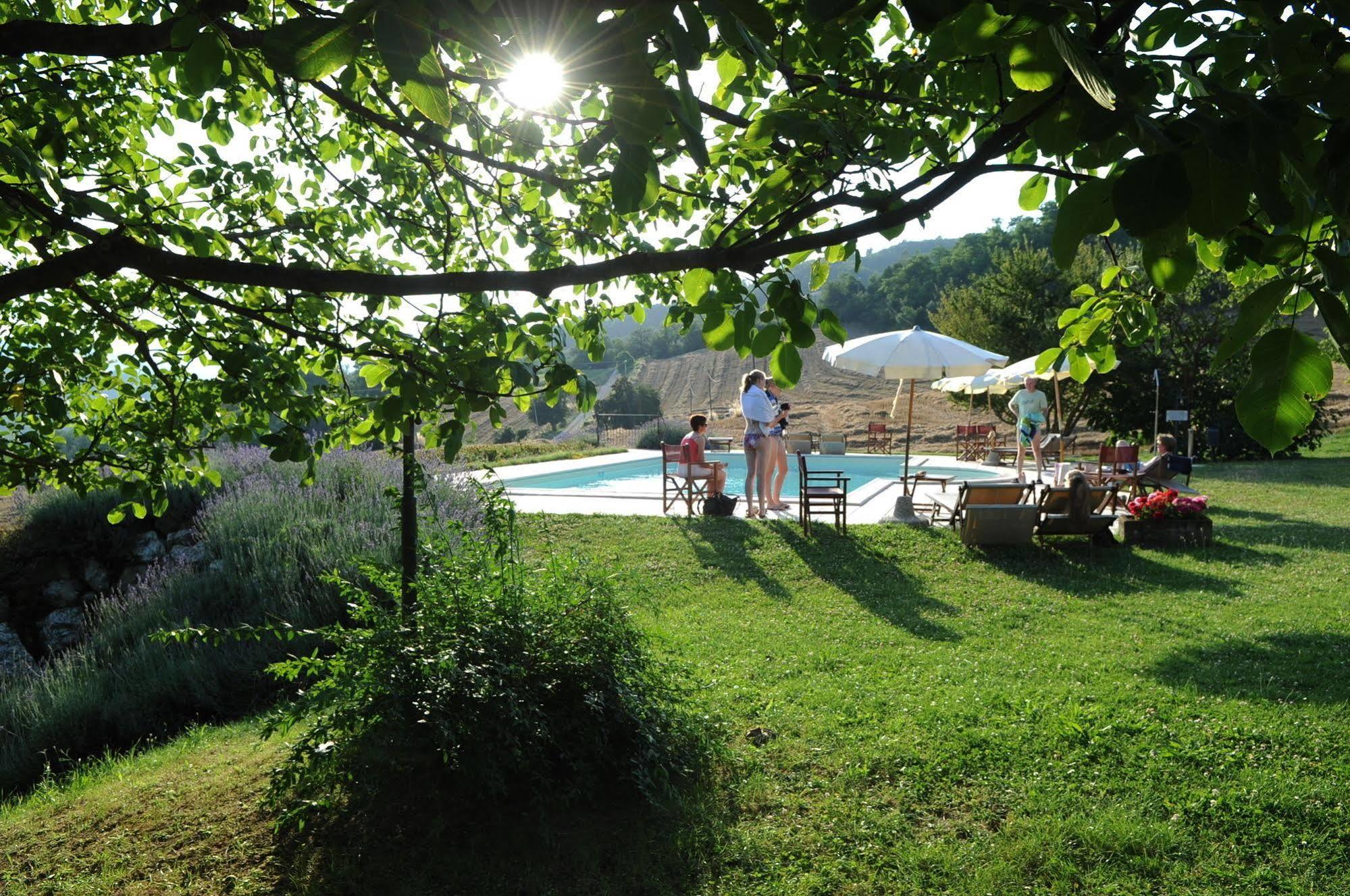 Villa Agriturismo La Rosa Tea Urbania Exterior foto